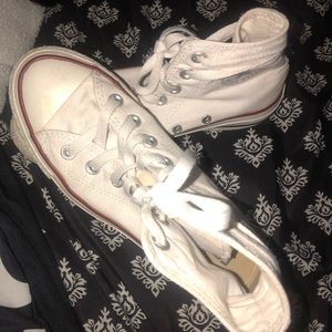white hi-top converse size 6